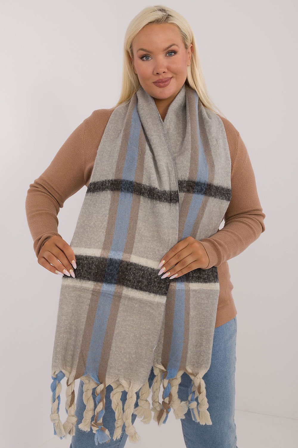 Elegant 180cm Long Check Pattern Polyester Scarf with Tassels for Winter Warmth