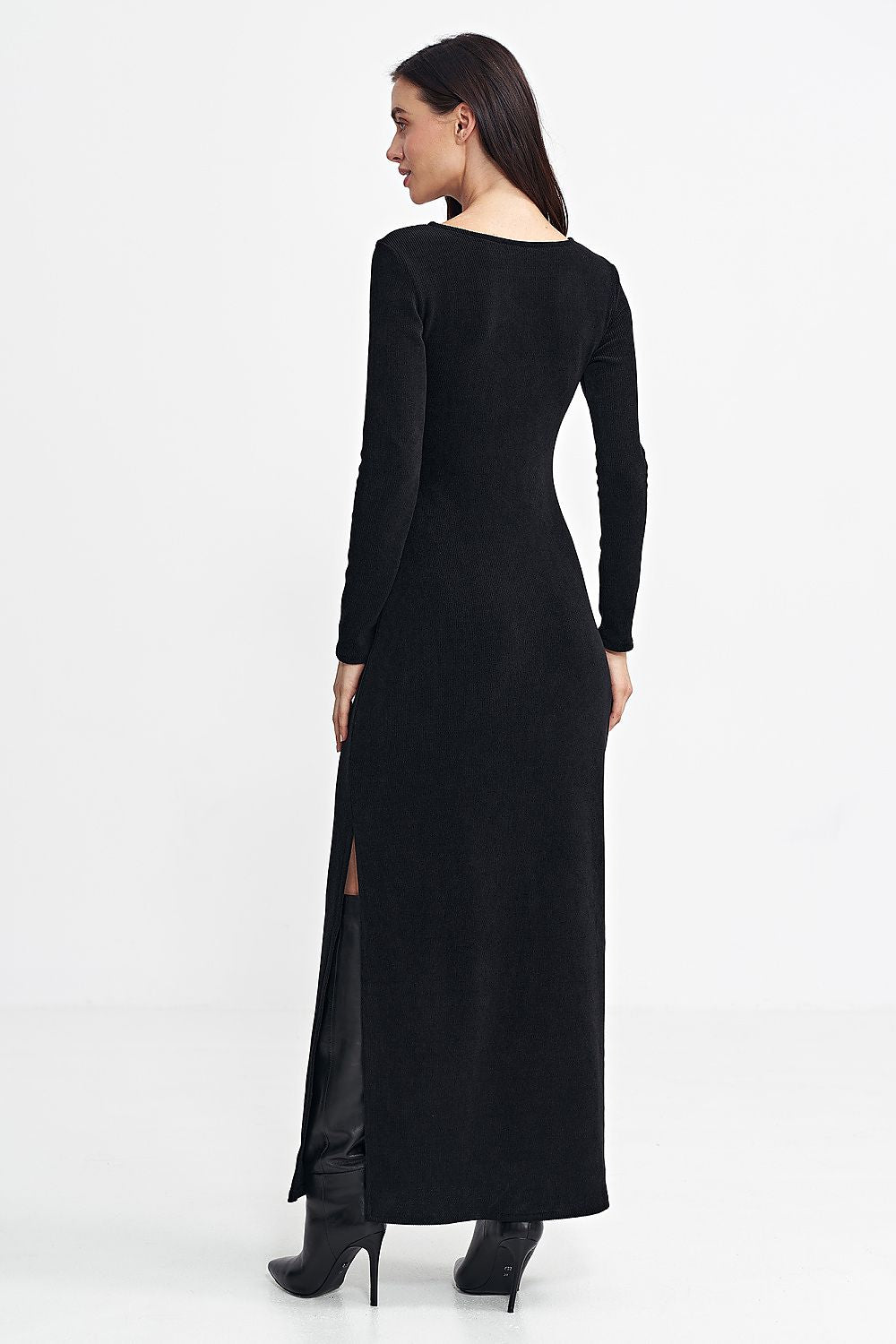 Elegant Fitted Fit-and-Flare Maxi Dress with Side Slit and Long Sleeves - Nife