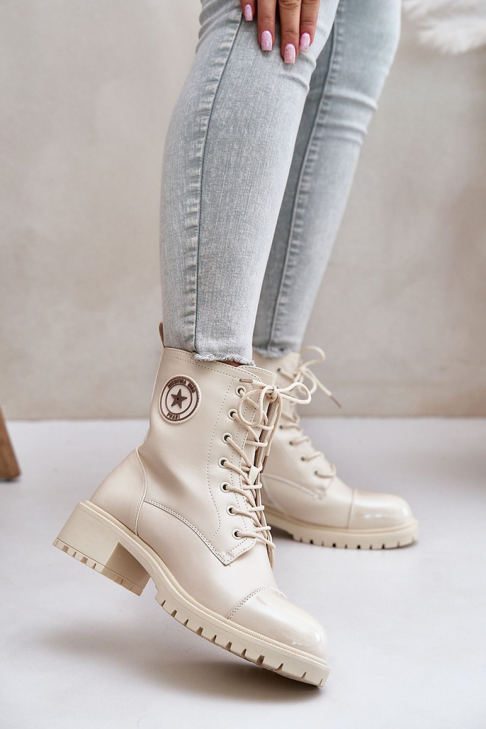 Elegant Women's Ecological Leather Bagger Boots with Insulation - Classic Zippered & Laced Design