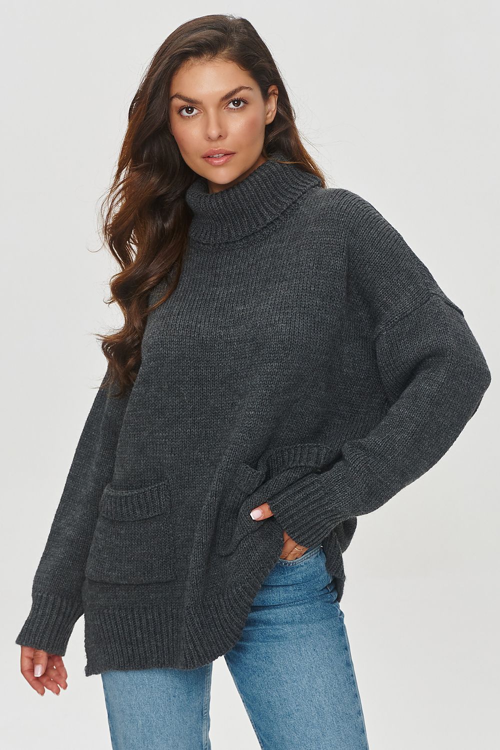 Luxury Women's Turtleneck Sweater by Makadamia - One Size, Soft Acrylic Blend, Casual Style with Pockets