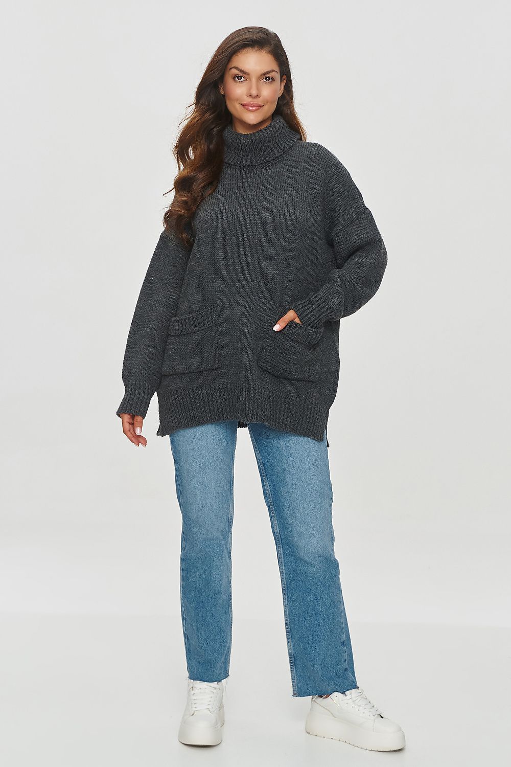 Luxury Women's Turtleneck Sweater by Makadamia - One Size, Soft Acrylic Blend, Casual Style with Pockets