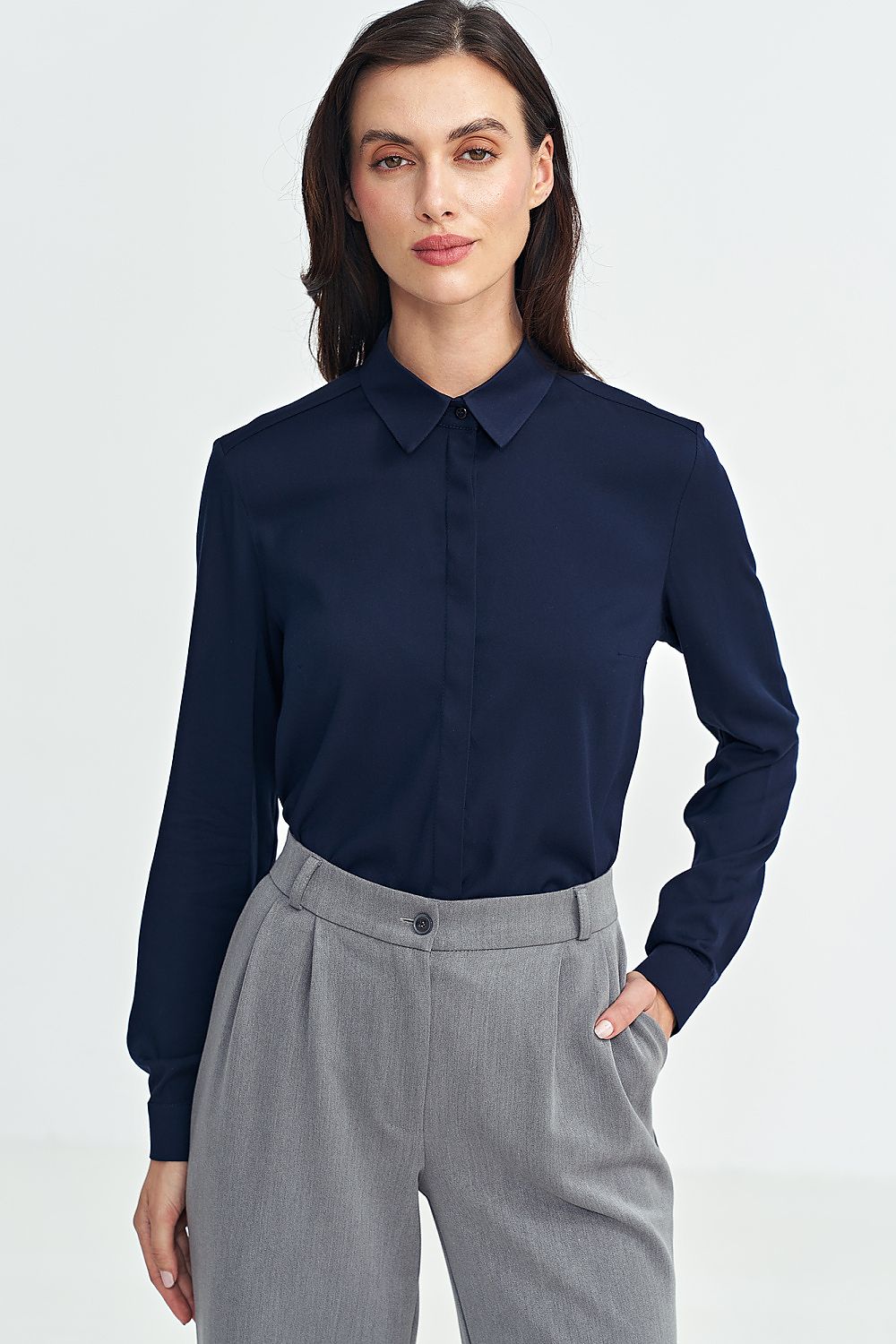 Elegant long sleeve shirt for women – viscose fabric, siz...
