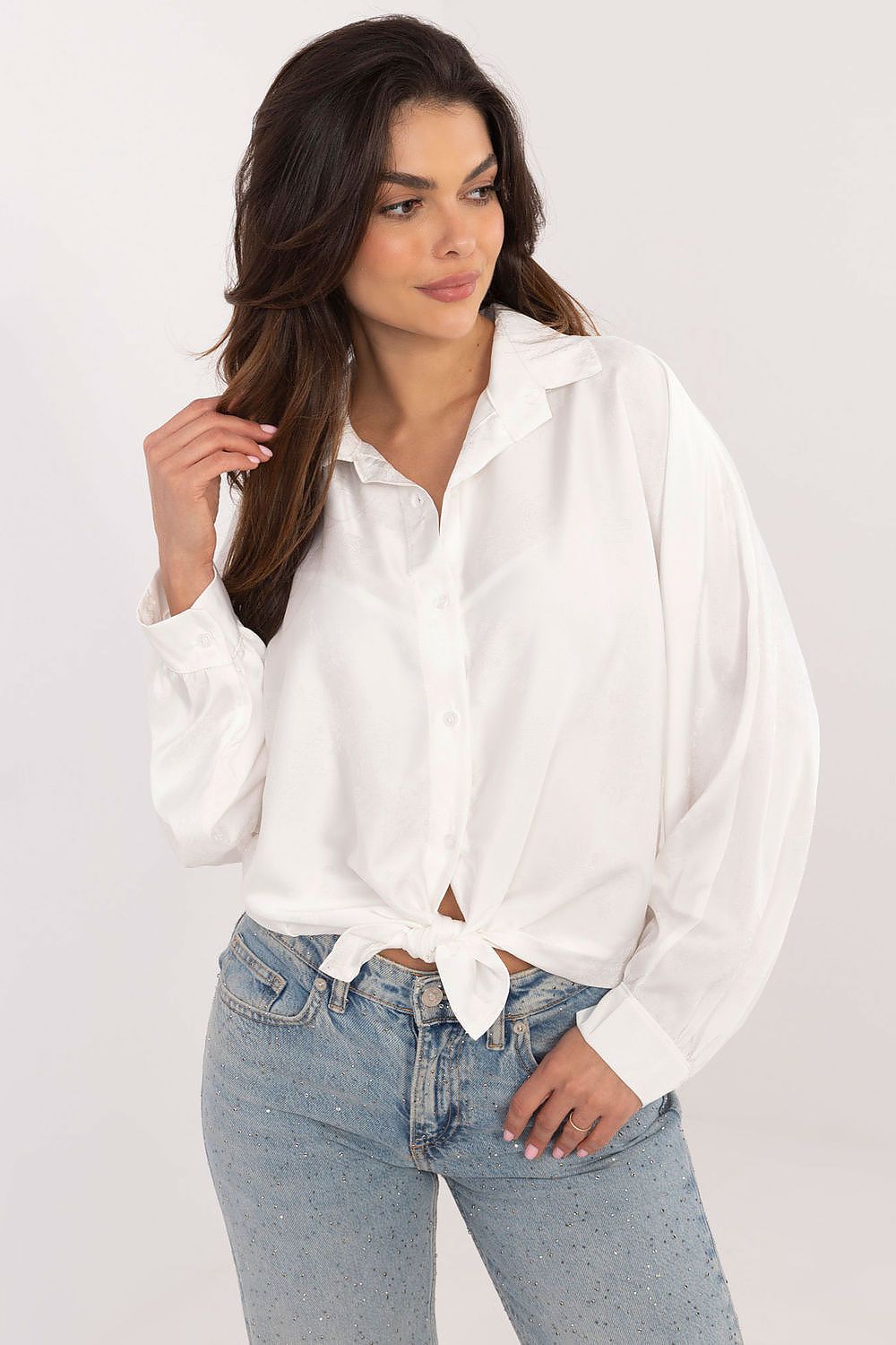 Elegant Long Sleeve Shirt with Embroidered Floral Pattern - Classic Collar, Adjustable Fit, Sizes EU 0