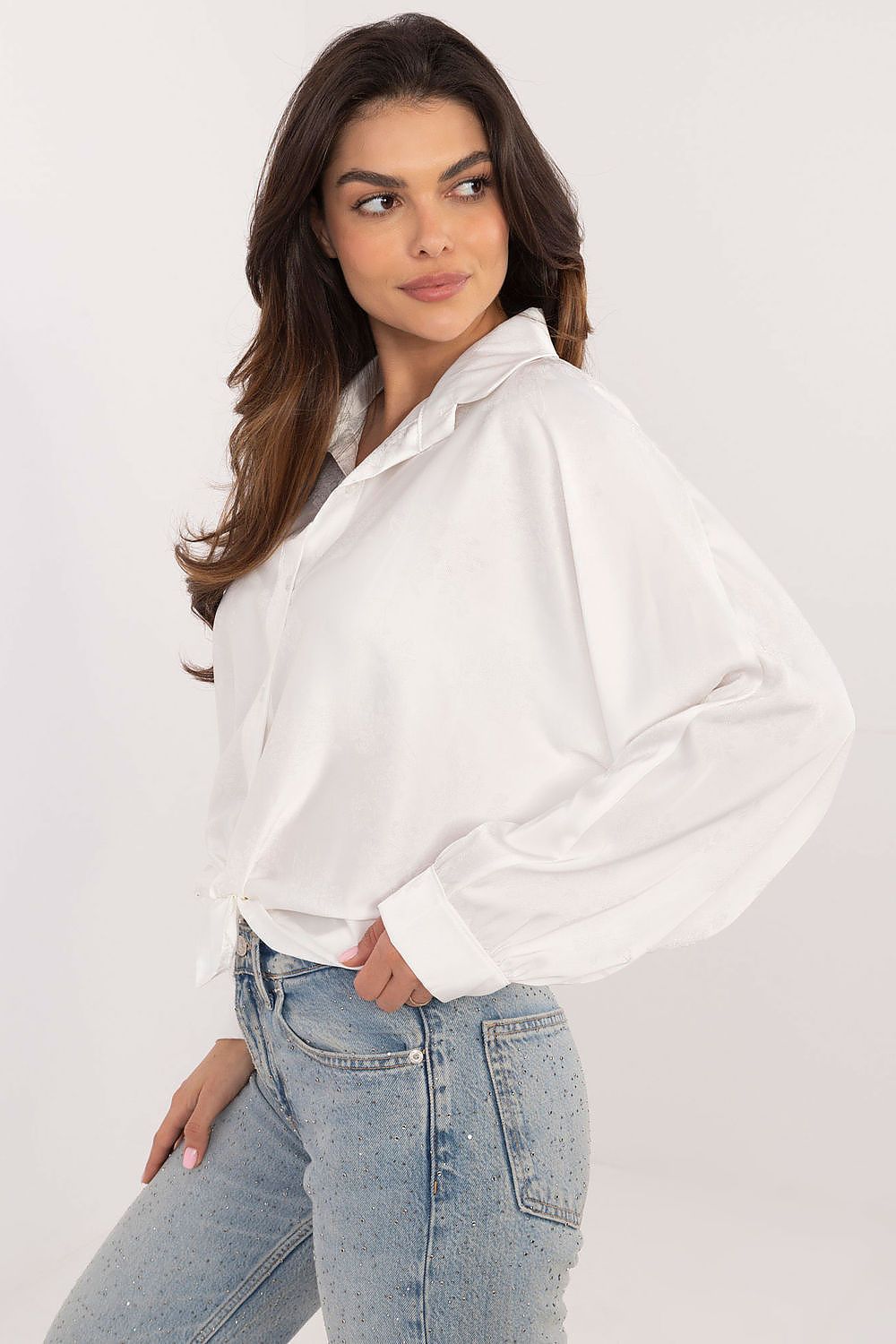 Elegant Long Sleeve Shirt with Embroidered Floral Pattern - Classic Collar, Adjustable Fit, Sizes EU 0