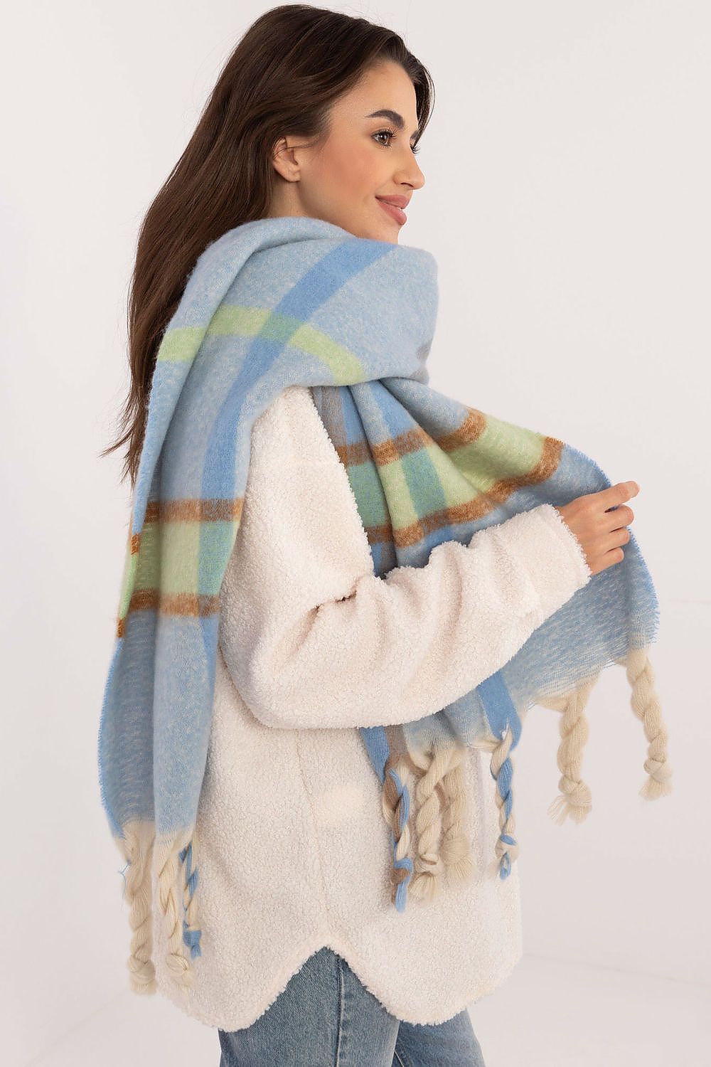 Elegant 180cm Long Check Pattern Polyester Scarf with Tassels for Winter Warmth