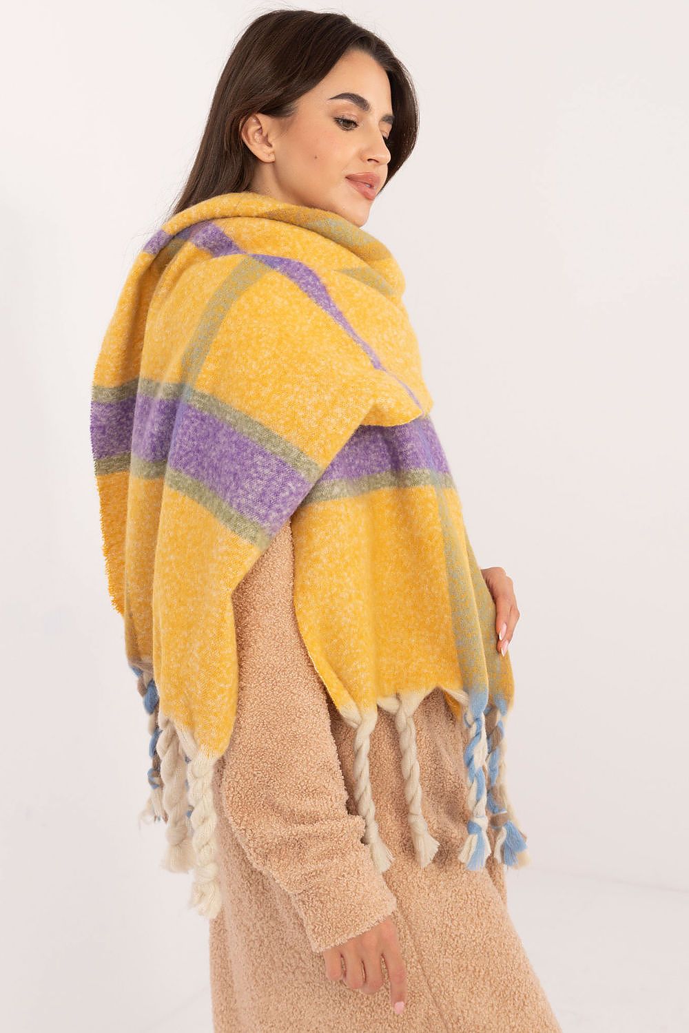 Elegant 180cm Long Check Pattern Polyester Scarf with Tassels for Winter Warmth
