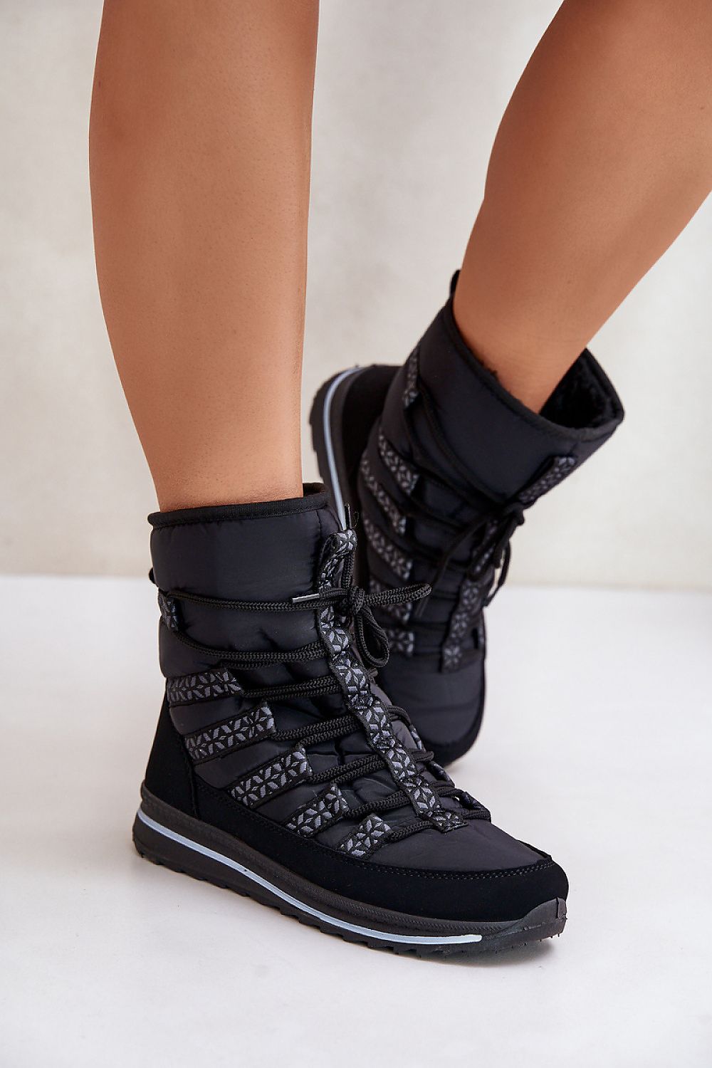 Luxury Waterproof Women's Snow Boots with Fur Insoles, Rounded Toe Design, Sizes EU 36-41