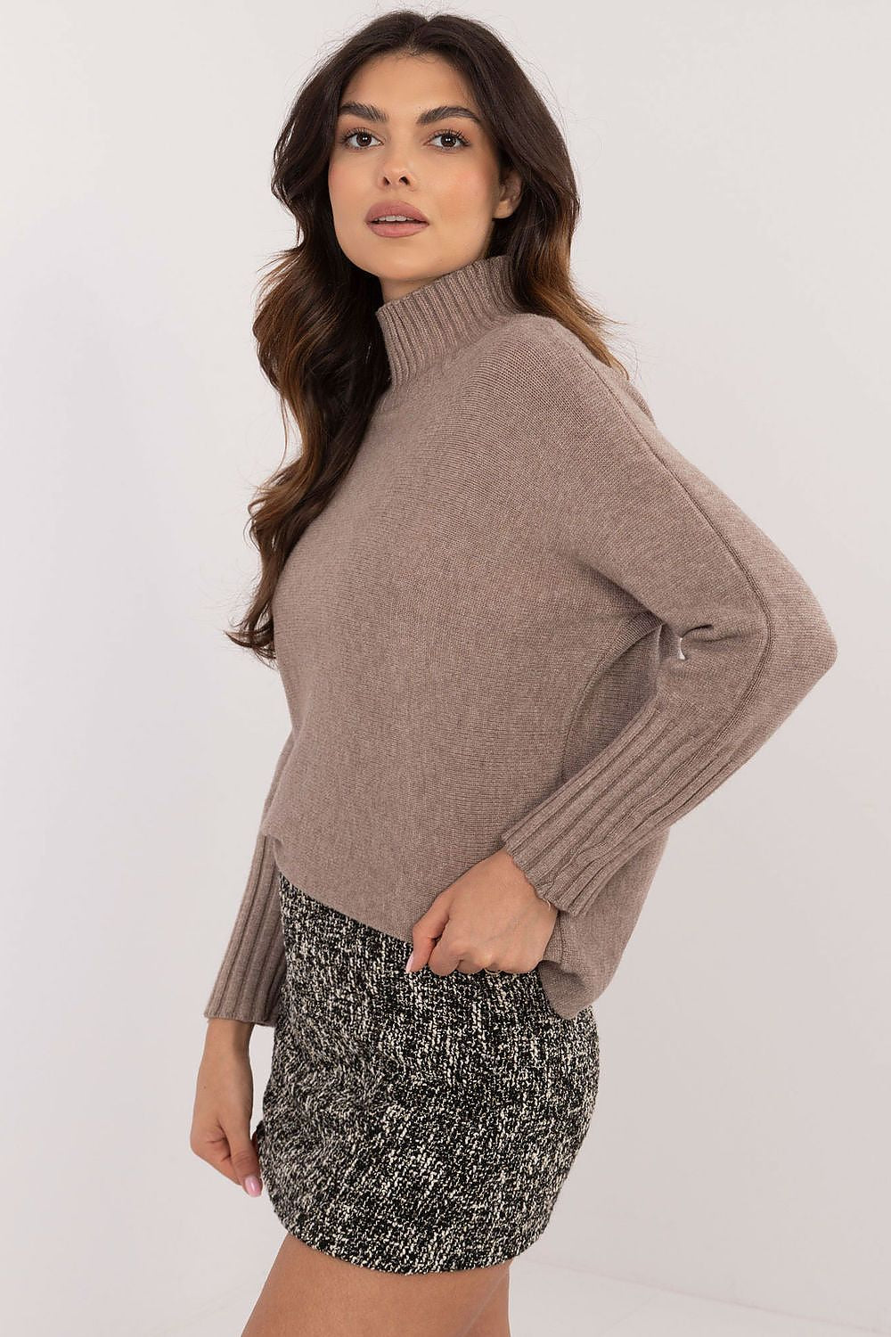 Chic Women's Turtleneck Sweater EU Size 0 in Soft Viscose-Nylon-Polyester Blend for Elegant Casual Style