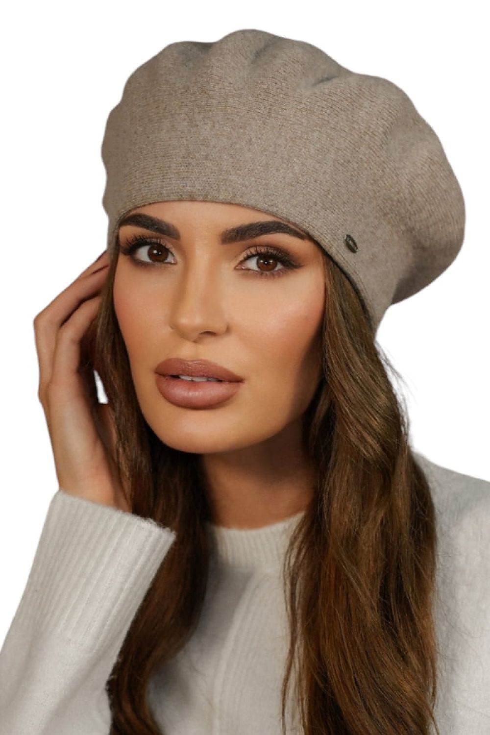 Premium Elegant Kamea Women's Wool Beret in Rich Burgundy, Classic Winter Accessory
