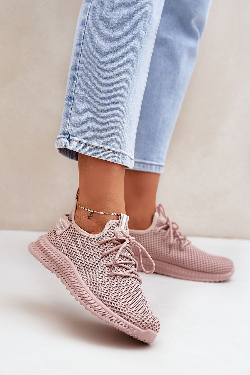 Step In Style Women's Mesh Slip-On Sports Shoes, EU 36-41, Comfortable Cushioning & Grip