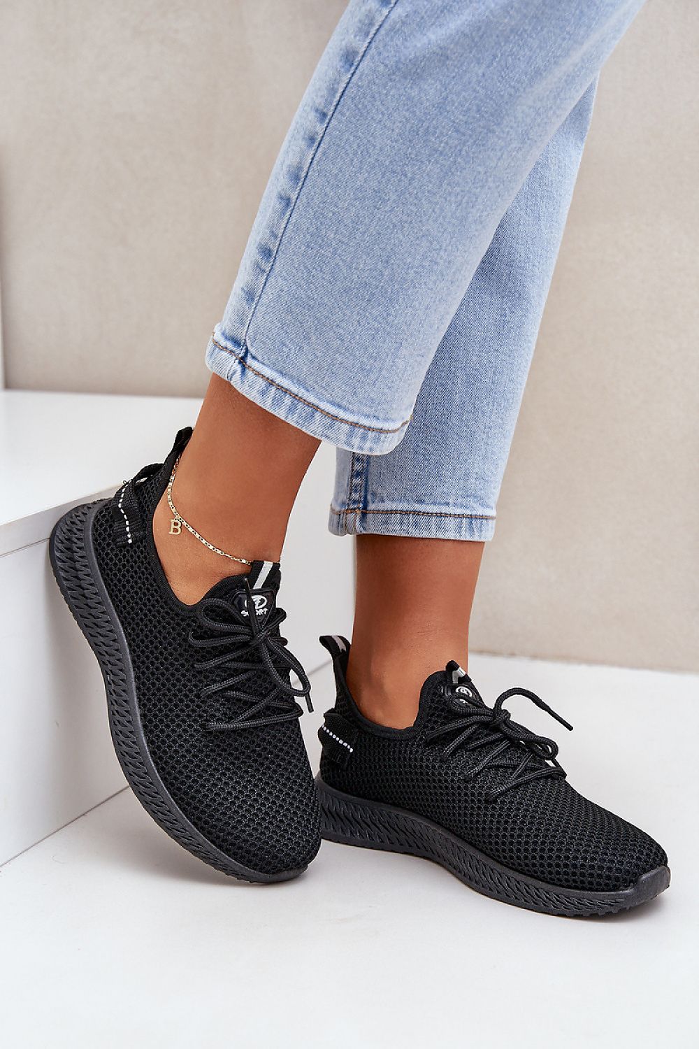 Step In Style Women's Mesh Slip-On Sports Shoes, EU 36-41, Comfortable Cushioning & Grip