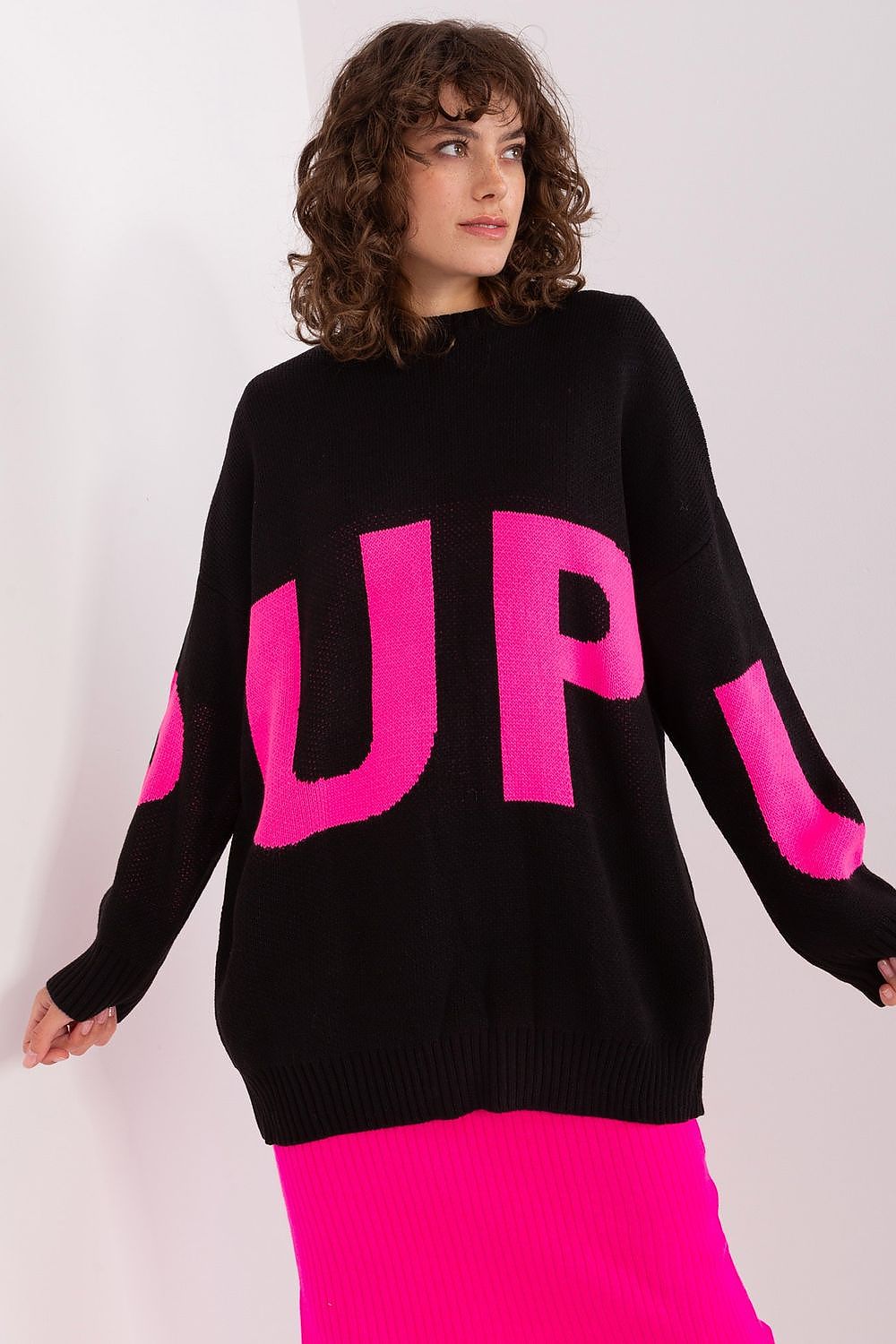 Elegant Women's Long Casual Sweater in Acrylic & Wool Blend – Available in EU Sizes 0