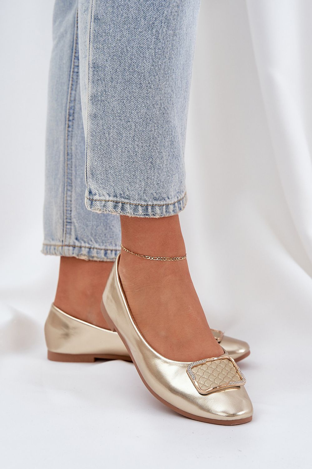 Luxurious Eco Leather Ballet Flats for Women, Sizes EU 36-41, Elegant Comfort with Stylish Decoration