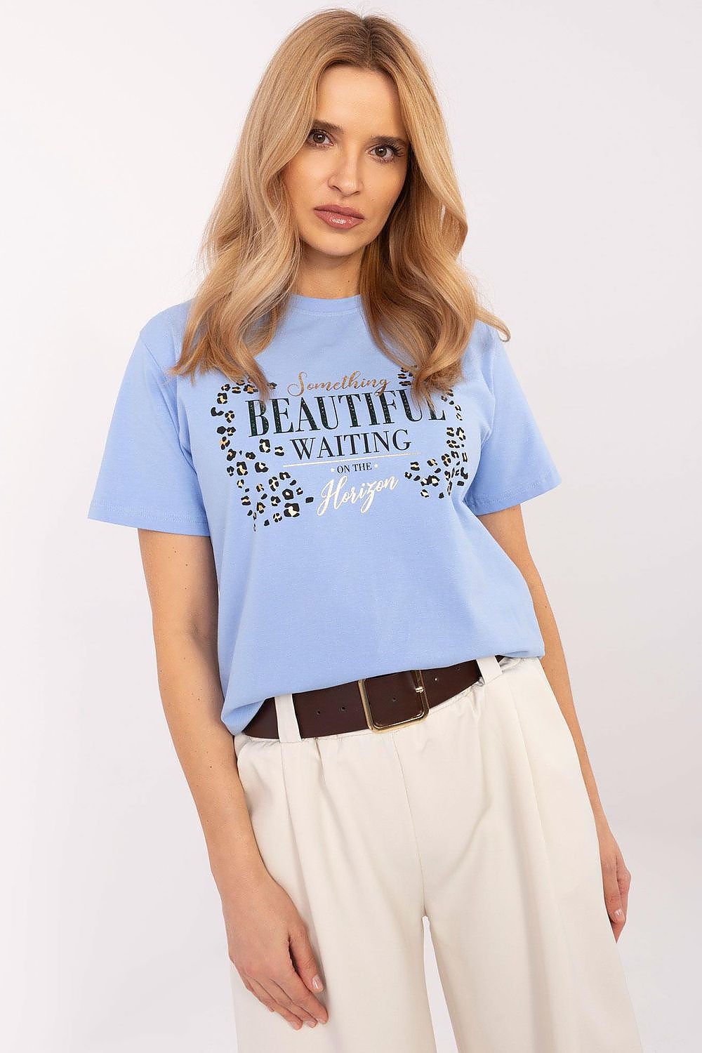 Stylish Women's Casual T-Shirt in Sizes S-XL, Soft Cotton with Decorative Studs & Round Neckline