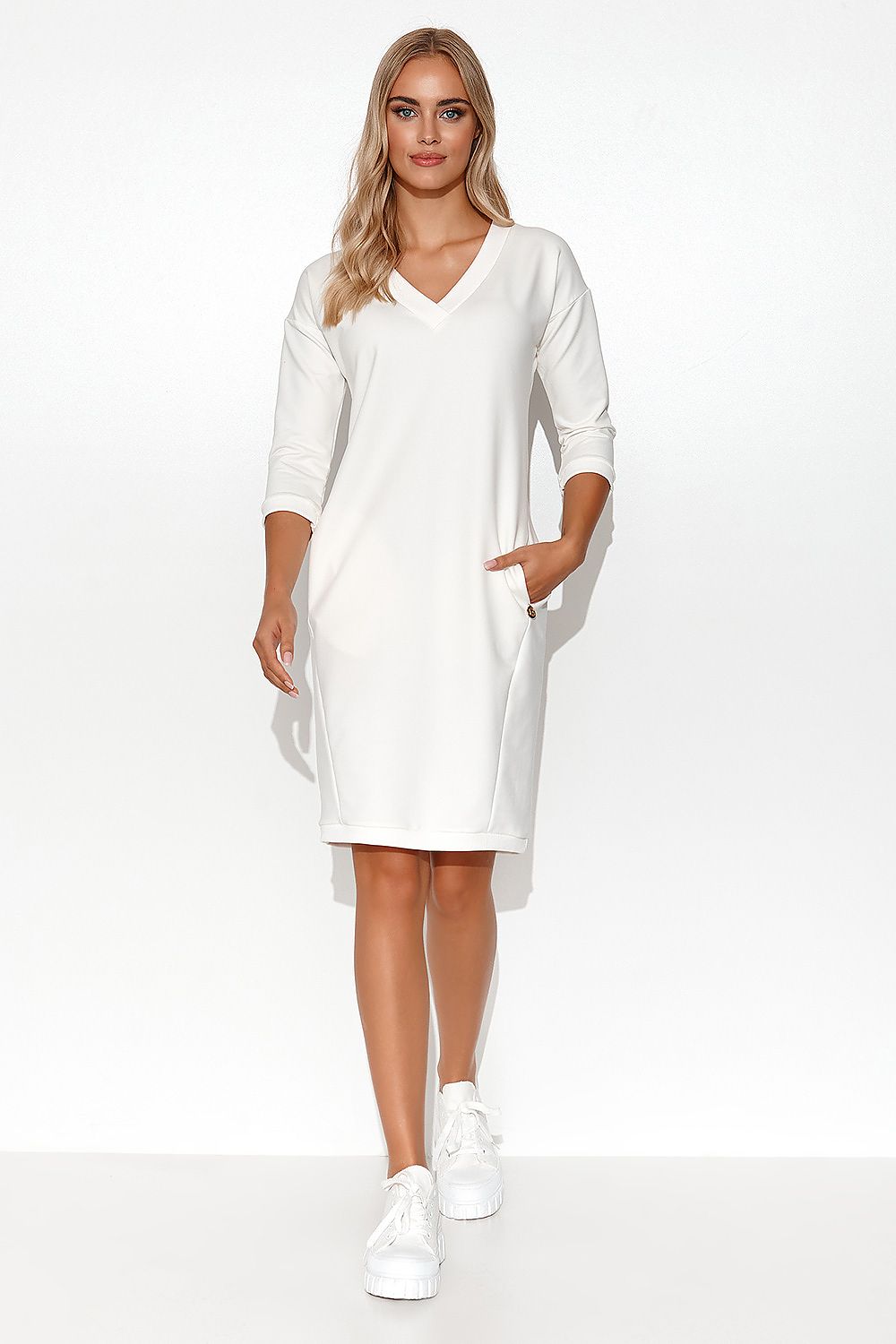 Stylish Makadamia Tracksuit Dress with V-Neck, 3/4 Sleeves and Pockets - Perfect Summer Attire