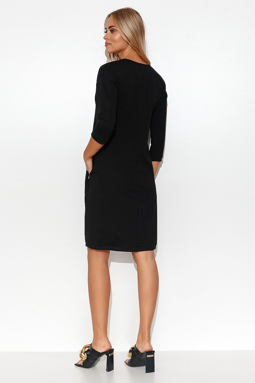 Stylish Makadamia Tracksuit Dress with V-Neck, 3/4 Sleeves and Pockets - Perfect Summer Attire