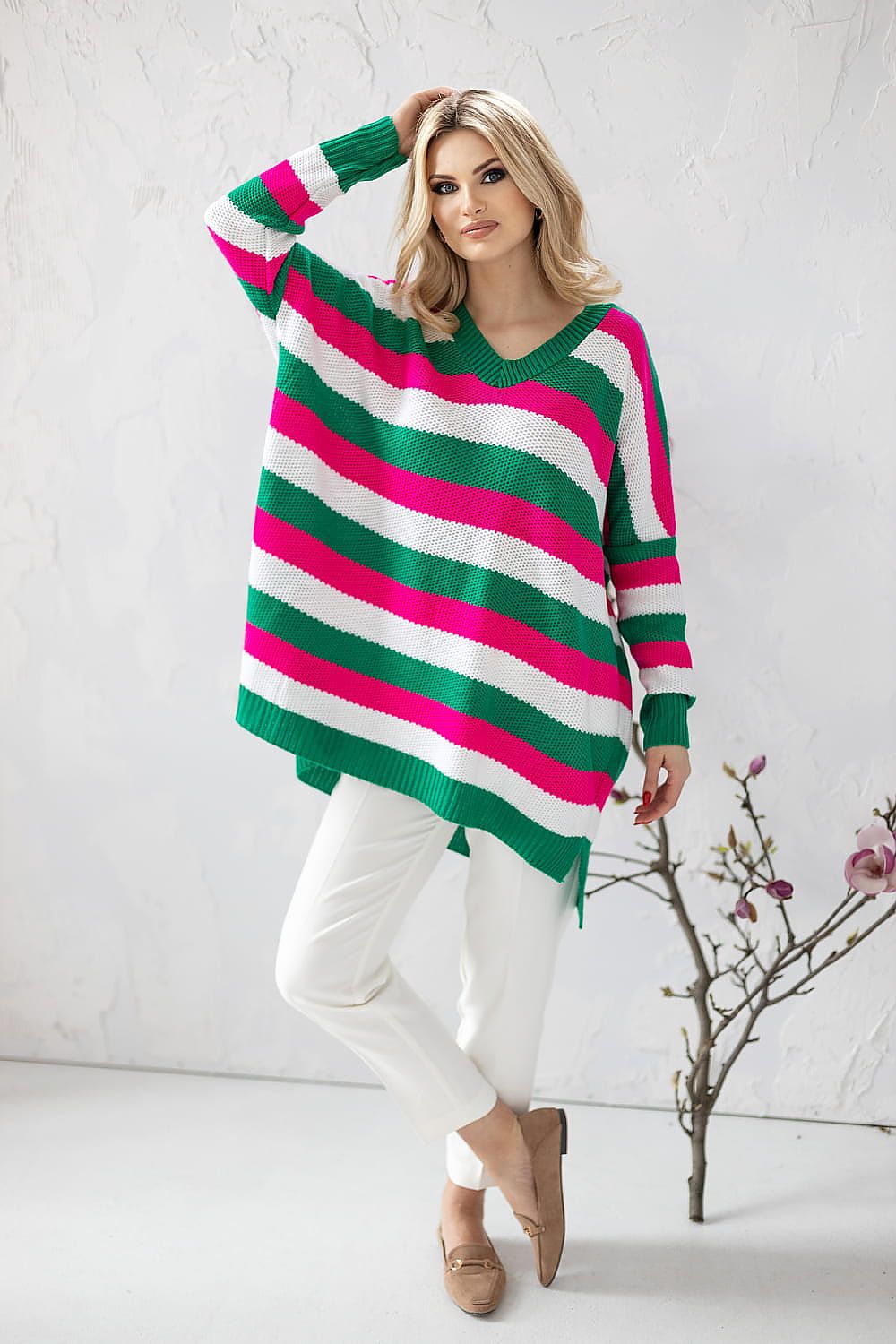 Elegant Loose-Fitting Acrylic Sweater With Heart Neckline And Colourful Stripes