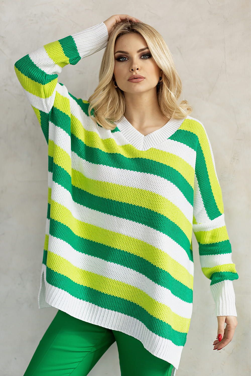 Elegant Loose-Fitting Acrylic Sweater With Heart Neckline And Colourful Stripes