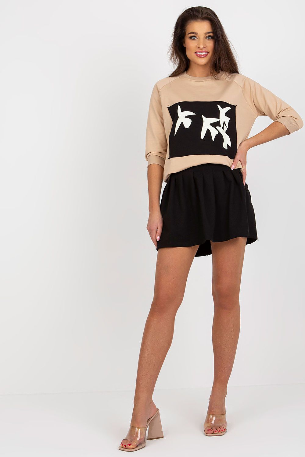 Elegant 2-Piece Sweatshirt Set with Skirt - Round Neckline, Decorative Print & Premium Fabric
