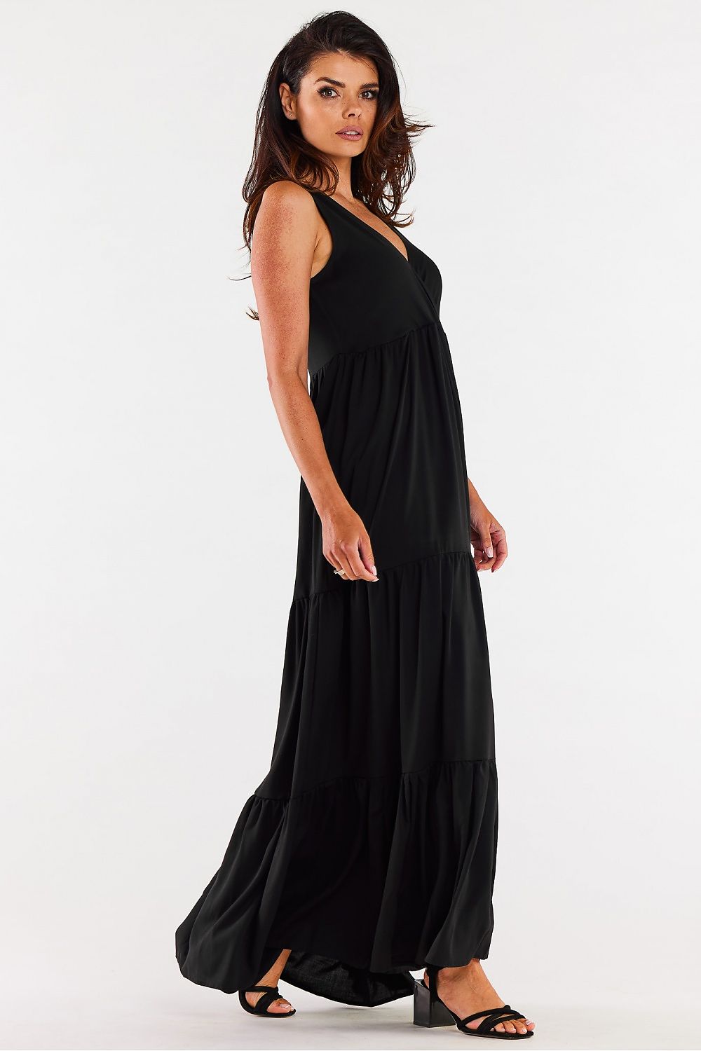 Stylish Loose Summer Daydress by Awama - Natural Viscose with Ruffled Hem, Oversized Fit