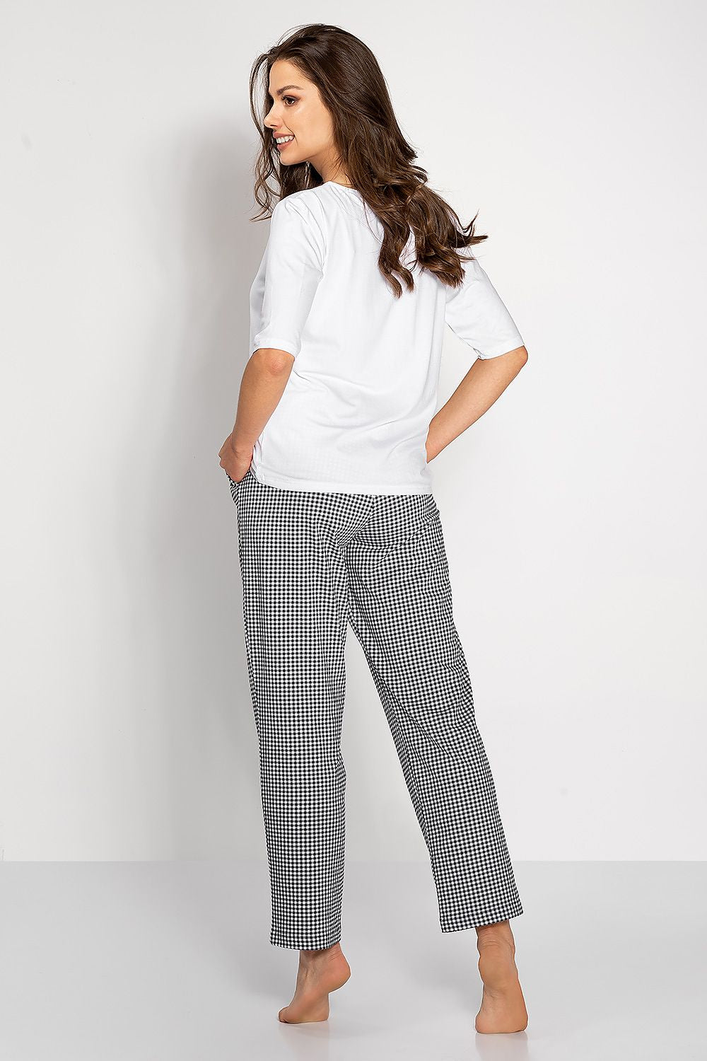 Elegant Cotton Pyjama Set with Pockets – Short-Sleeved Blouse & Oversized Pants by Momenti Per Me