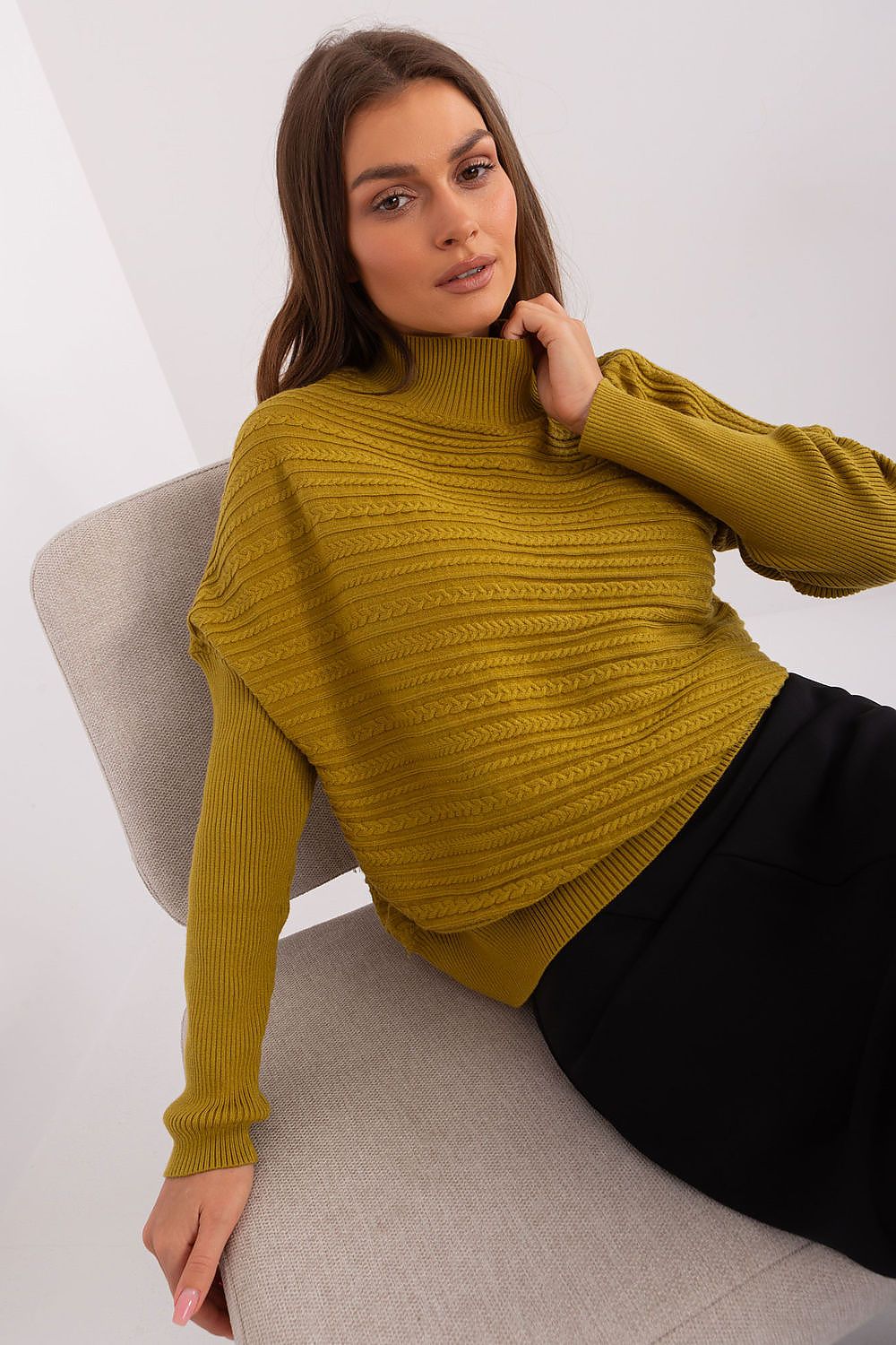 Luxurious Women's Variegated Knit Sweater with Low Turtleneck and Long Sleeves - Casual Style