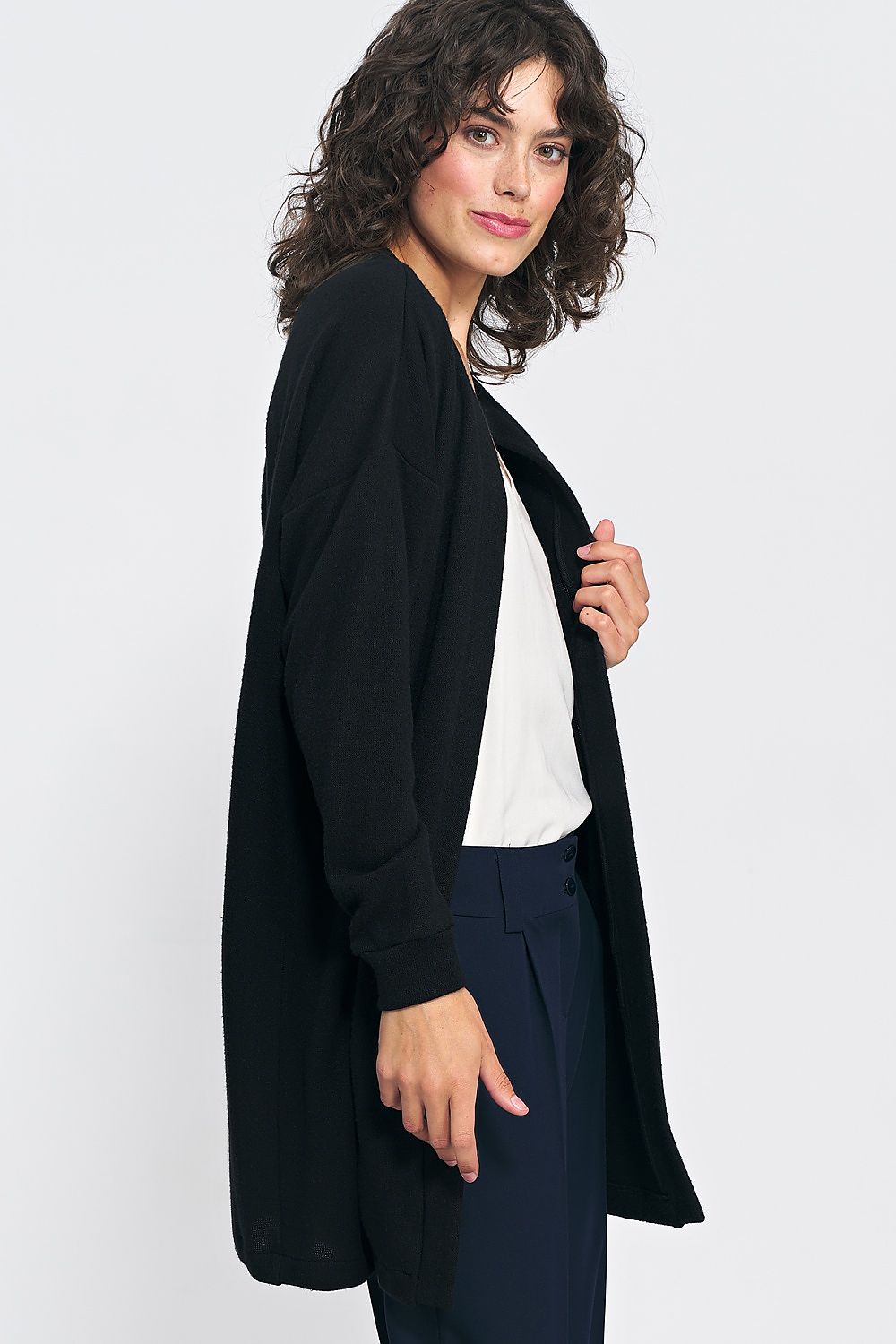 Luxury Unbuttoned Black Cardigan by Nife - Soft Knit Fabric for Stylish Weekend Wear