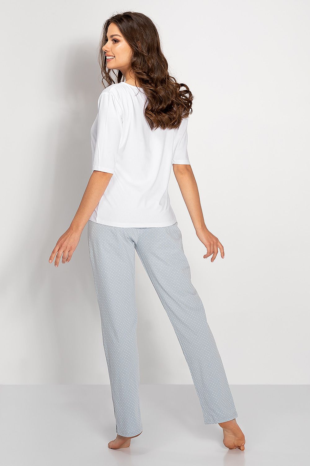 Elegant Women's Pajama Set by Momenti Per Me - Breathable Cotton & Viscose, U Neckline, Oversized Fit