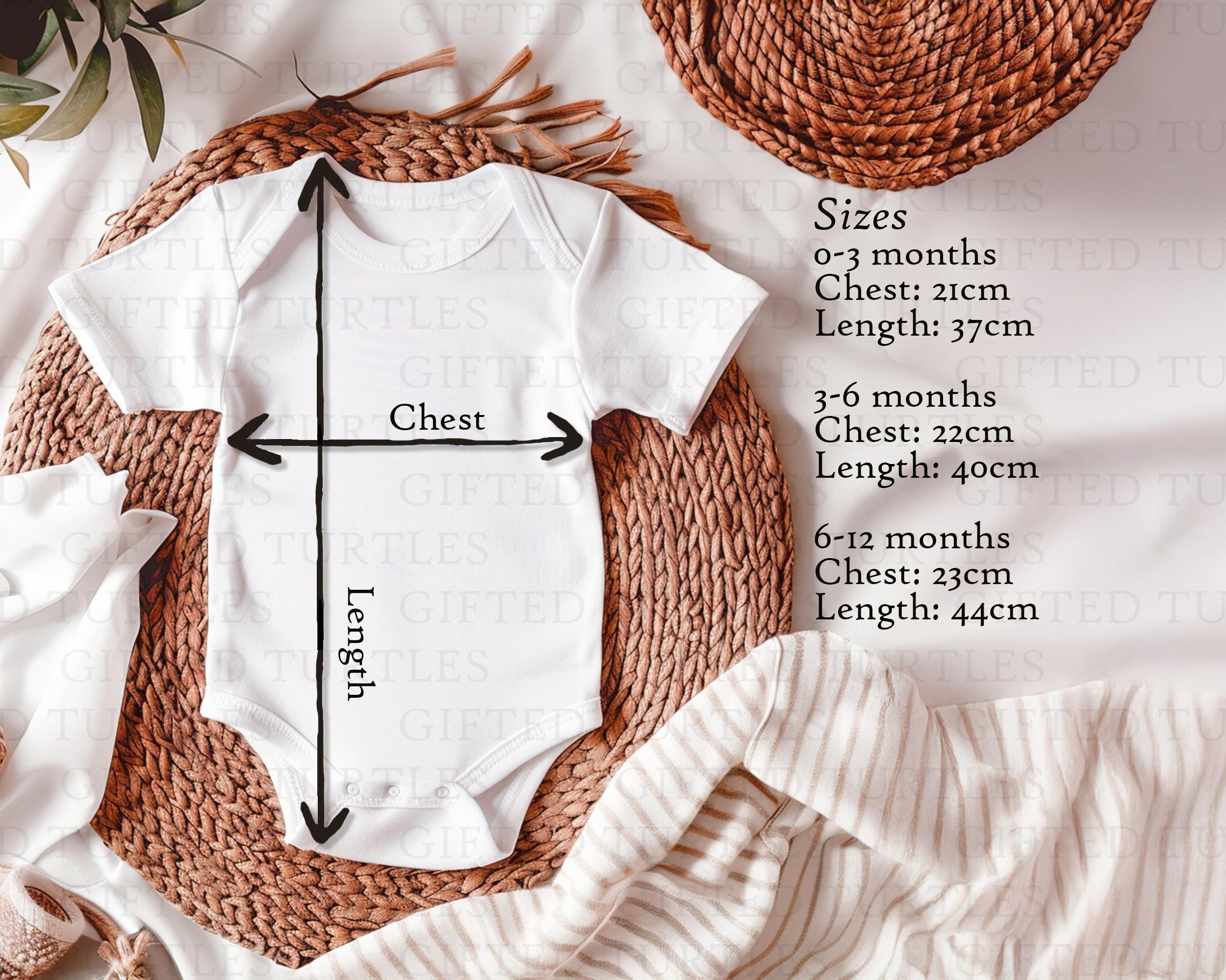 First Mothers Day Gift Personalised Present - Giraffe Design Babygrow Tee Vest Gift for Watercolour Wild Animals - Matching Cushion SMC007