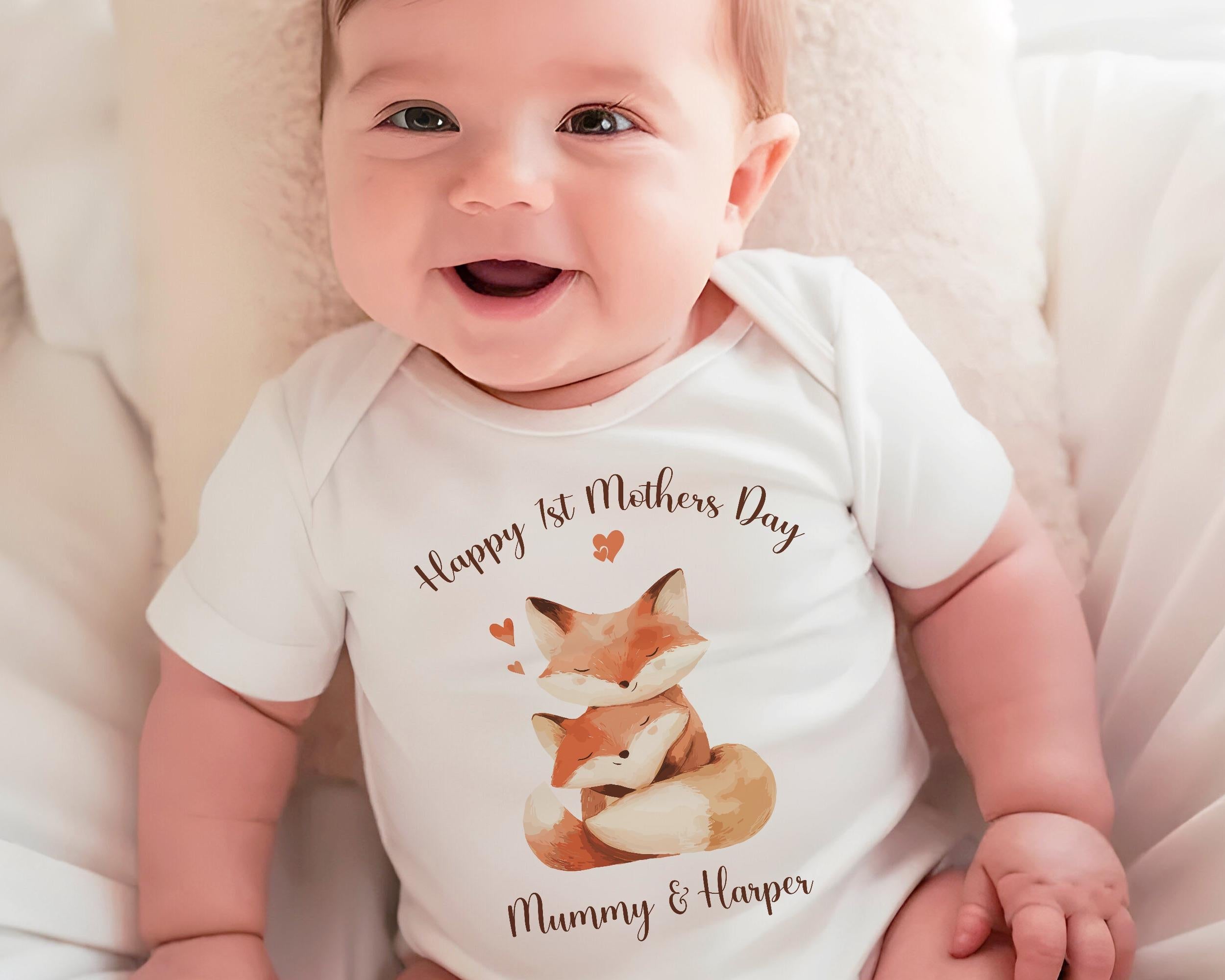First Mothers Day Gift Present - Personalised Babygrow Tee Vest New Mum Fox Mummy and Baby Design - Matching Cushion Woodland Animals SMC004