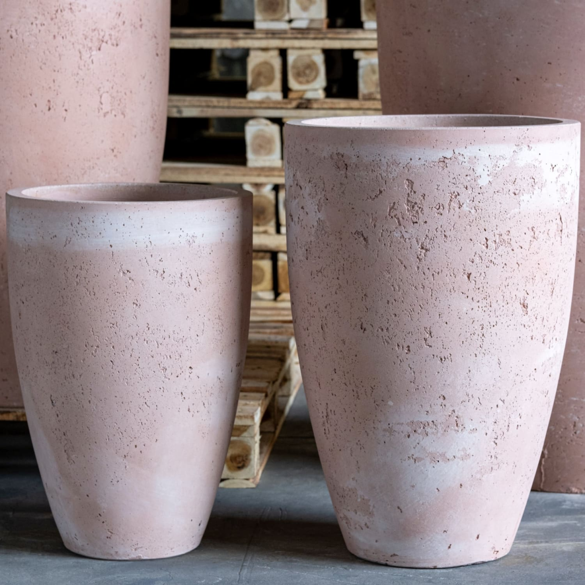 Vessara | Blushstone – 40cm Large Tall Concrete Planter – 15L Decorative Vase Pot