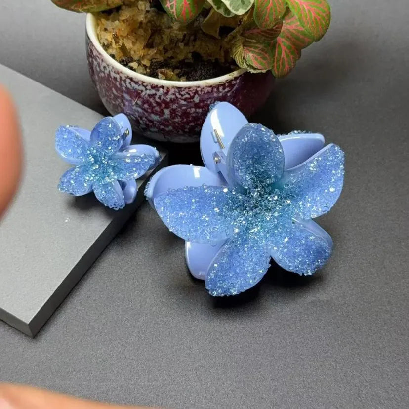 Elegant Classic Style Women's Flower Resin Hair Claws