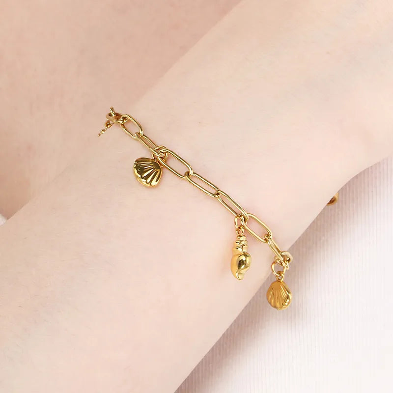 IG Style Vintage Style Cherry Ocean Butterfly 304 Stainless Steel 18K Gold Plated Paperclip Chain Bracelets In Bulk