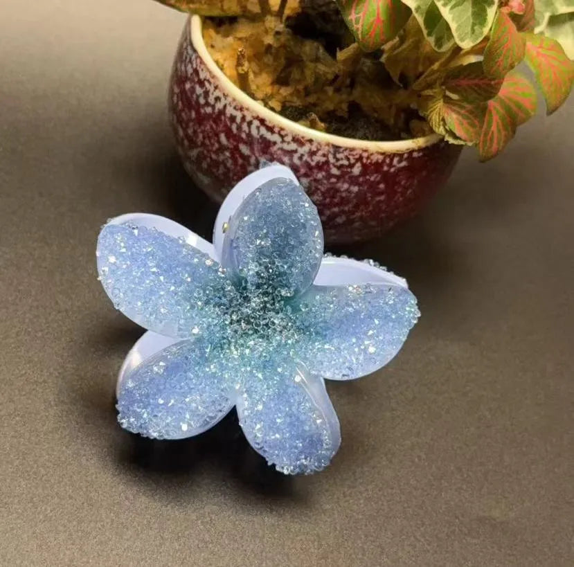 Elegant Classic Style Women's Flower Resin Hair Claws