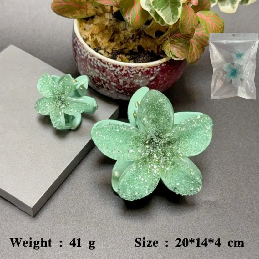Elegant Classic Style Women's Flower Resin Hair Claws