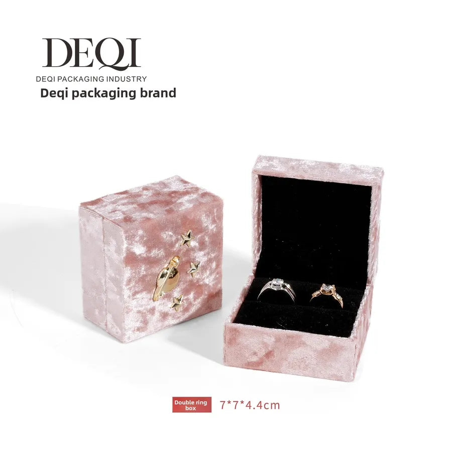 1 Piece Flannel Elegant Simple Style Daily Date Solid Color Jewelry Boxes