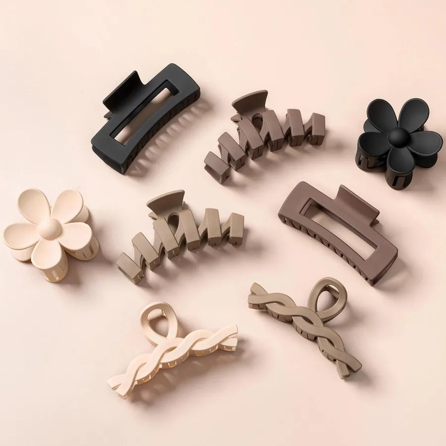 Hot Barrettes Milk Tea Color Hair Accessories Simple Geometric Shark Clip Back Head Updo Hair Clip Barrettes Wholesale