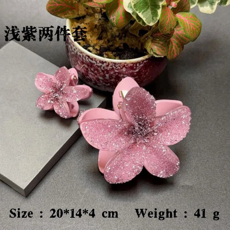 Elegant Classic Style Women's Flower Resin Hair Claws