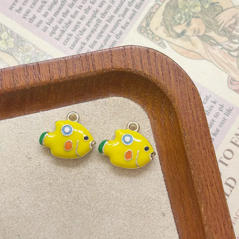 Ocean Tropical Striped Color Block Small Fish Pendant Alloy Enamel DIY Handmade Small Charms Beaded Jewelry