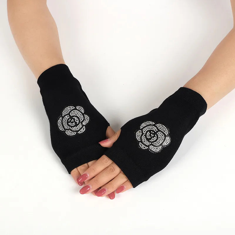 unisex retro bear owl flower knitted fabric gloves 1 pair