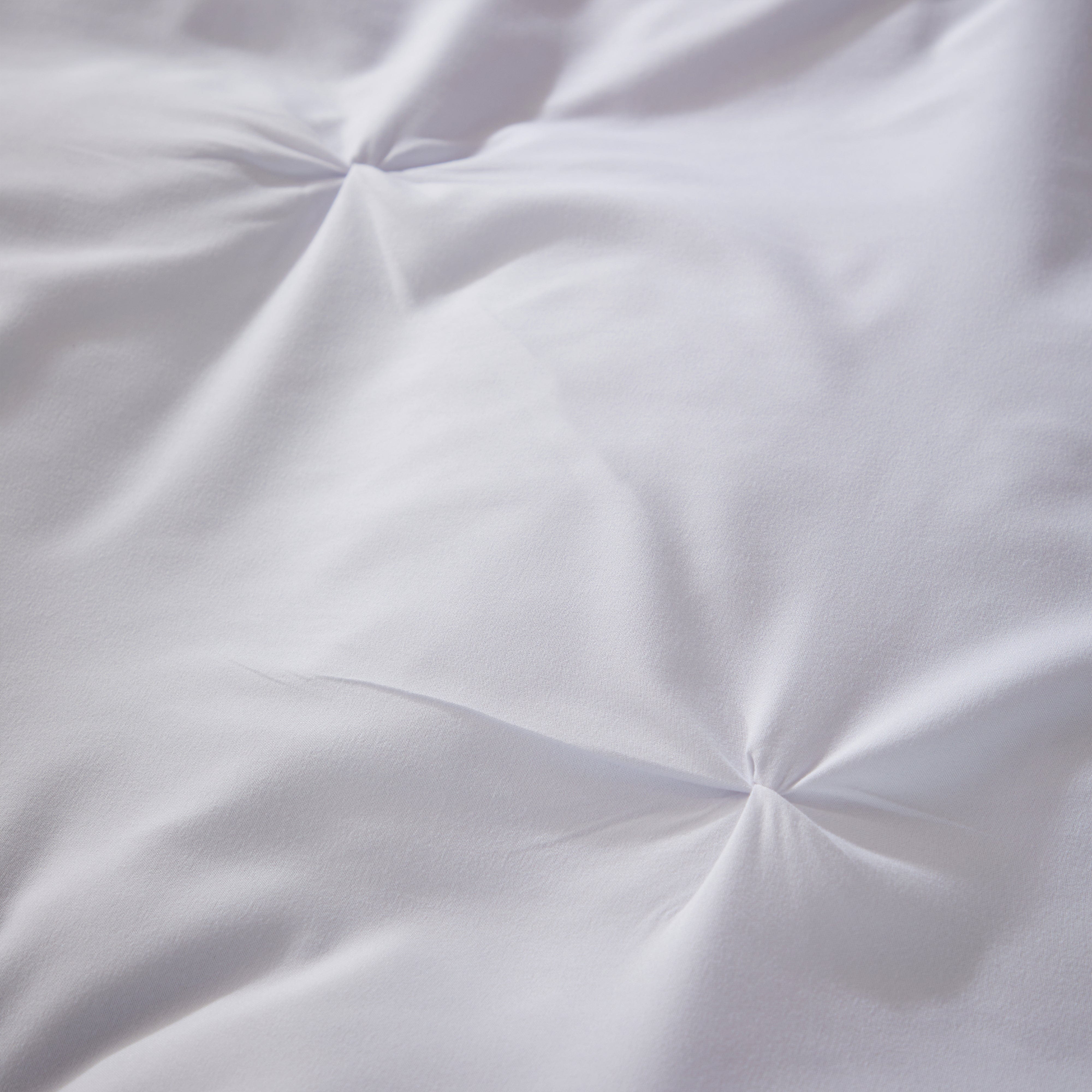 OLIVIA ROCCO Pintuck White Microfibre Duvet Cover Set With Pillowcases Breathable Easy Care All Season Soft Finish Bedding