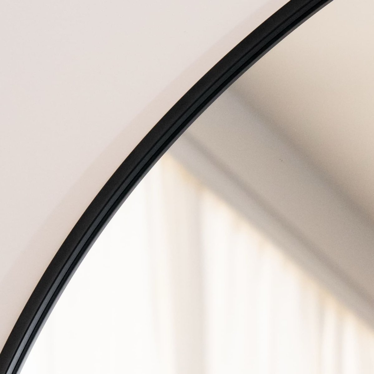 Rei - Extra Large Round Black Metal Circle Mirror - 150cm x 150cm - Zestio