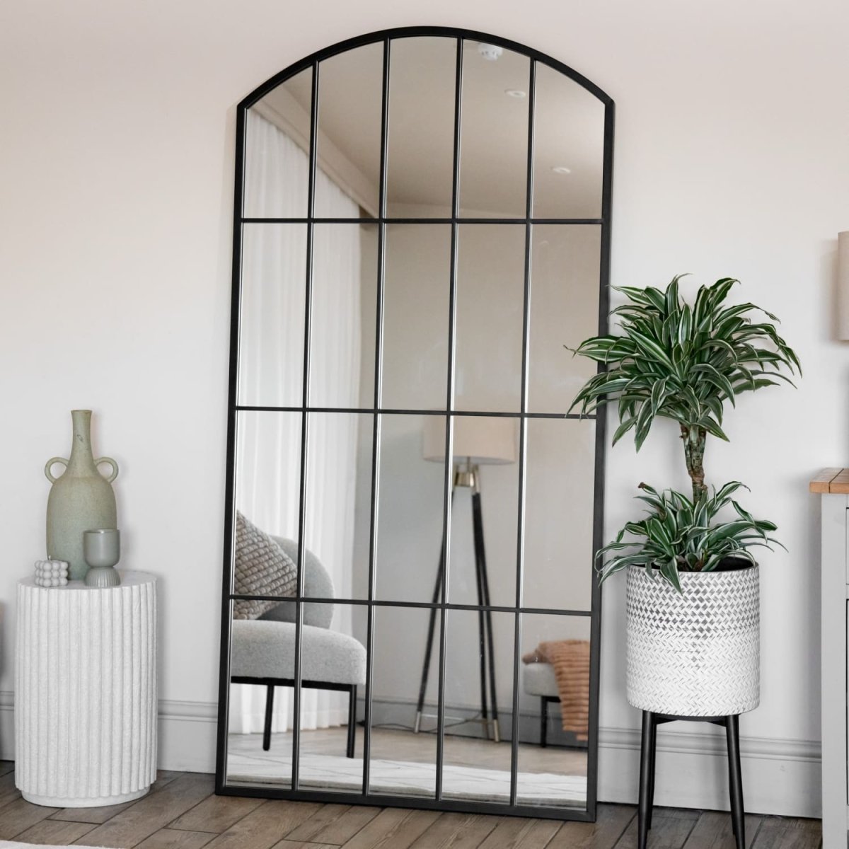 Tomi - Full Length Black Metal Arched Lattice Window Mirror - 150cm x 60cm. - Zestio