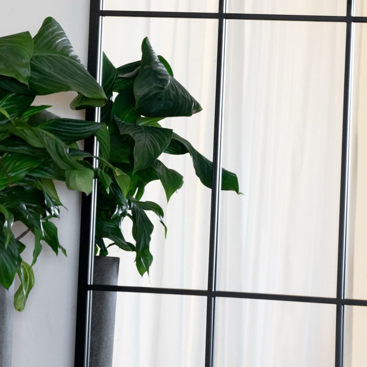 Tomi - Full Length Black Metal Arched Lattice Window Mirror - 200cm x 120cm - Zestio