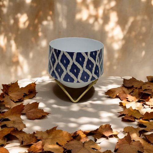 13CM PLANTER ON STAND