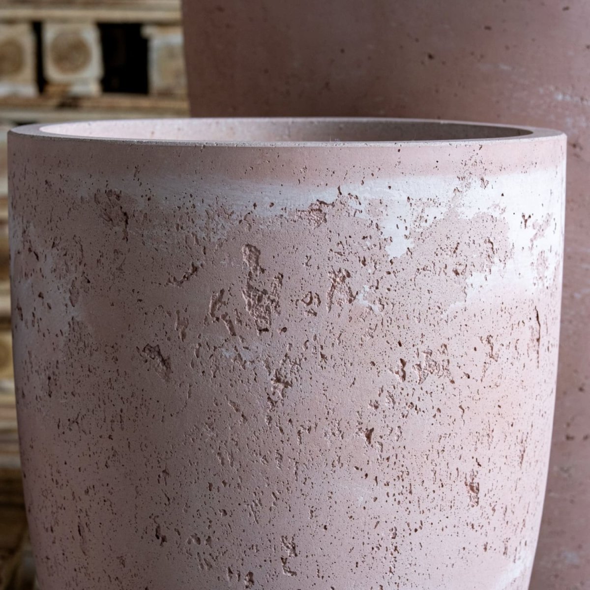 Vessara | Blushstone – 75cm Extra Large Concrete Vase Planter – 61L Tall Plant Pot - Zestio