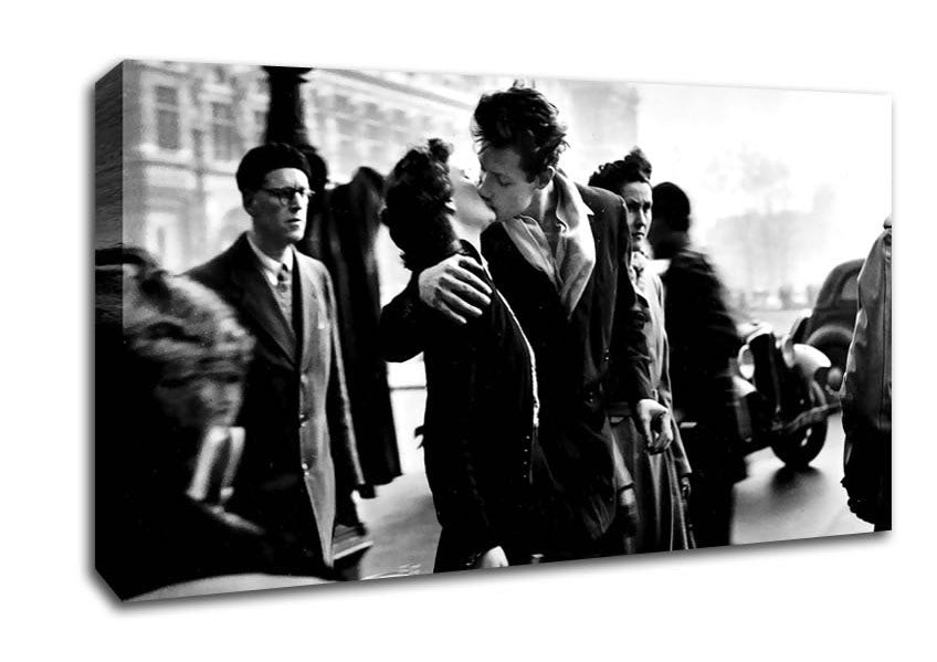 Kiss Old Retro Canvas Wall Art