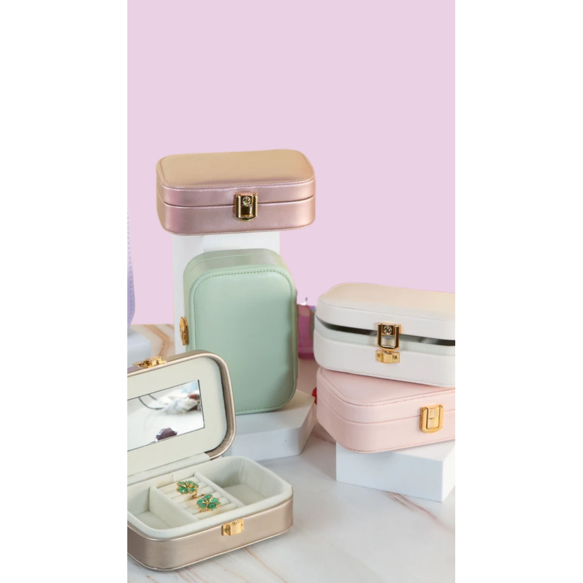 Travel Jewellery Box – Compact Organizer with Mirror