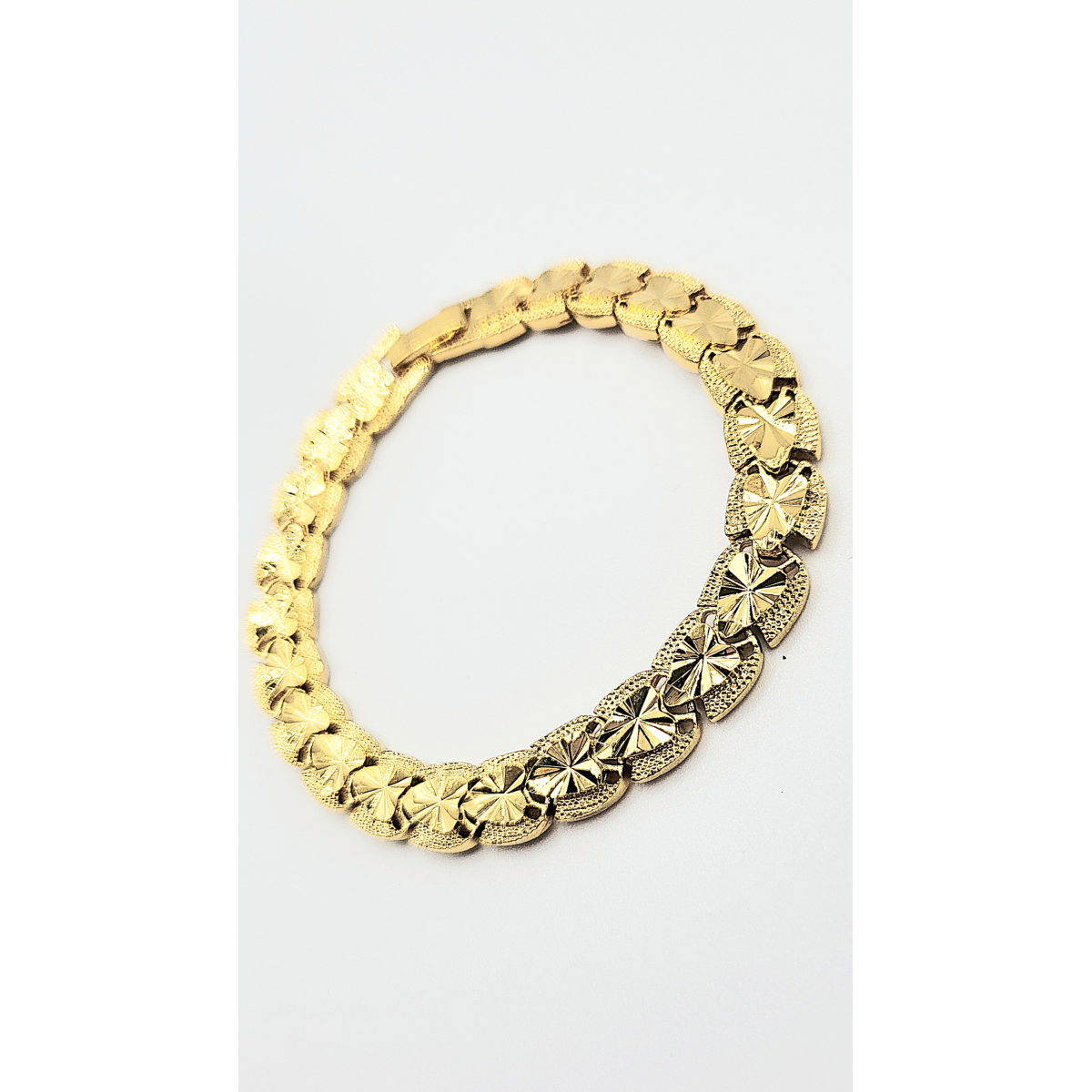 Elements Oval Wave Shiny Gold Link Bracelet