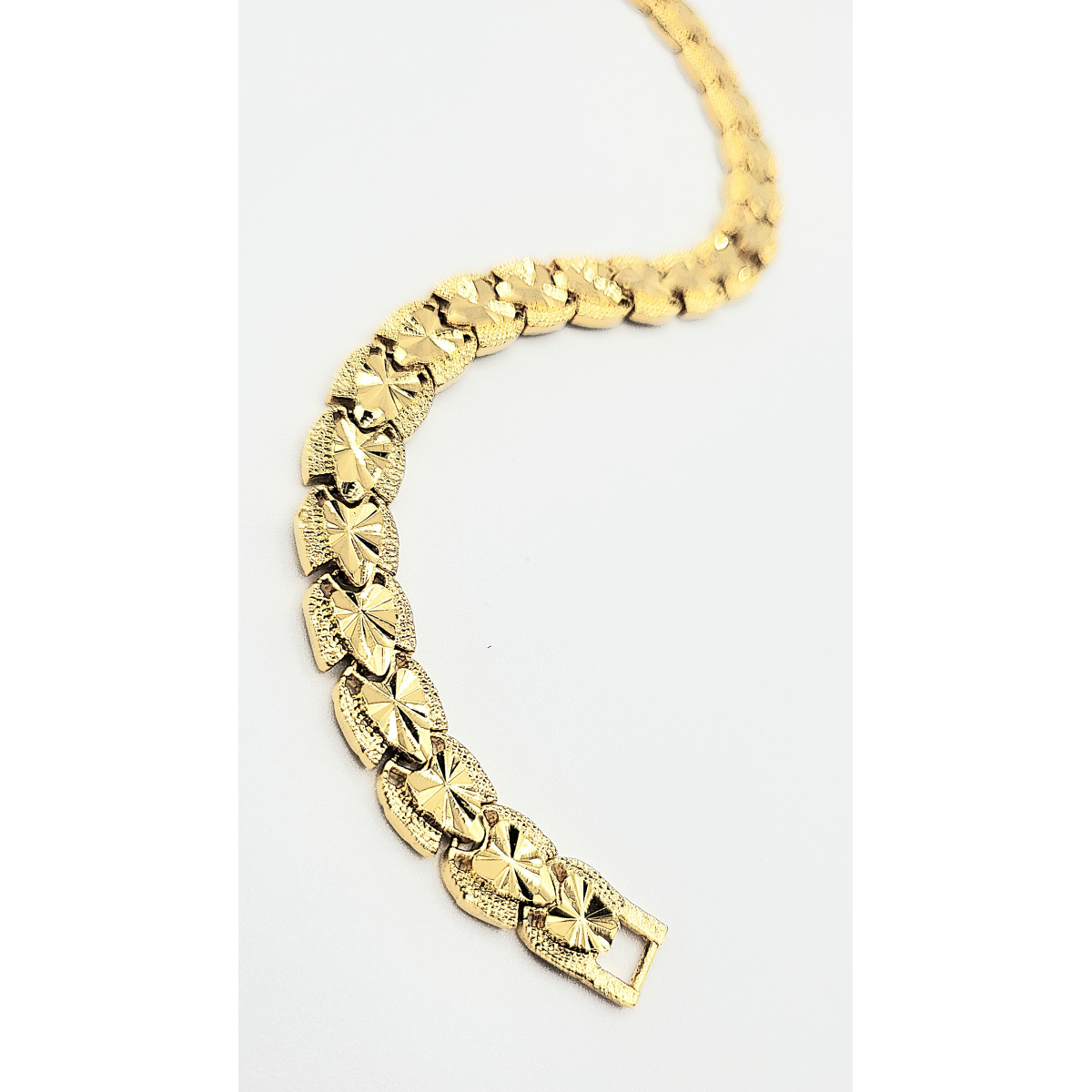 Elements Oval Wave Shiny Gold Link Bracelet